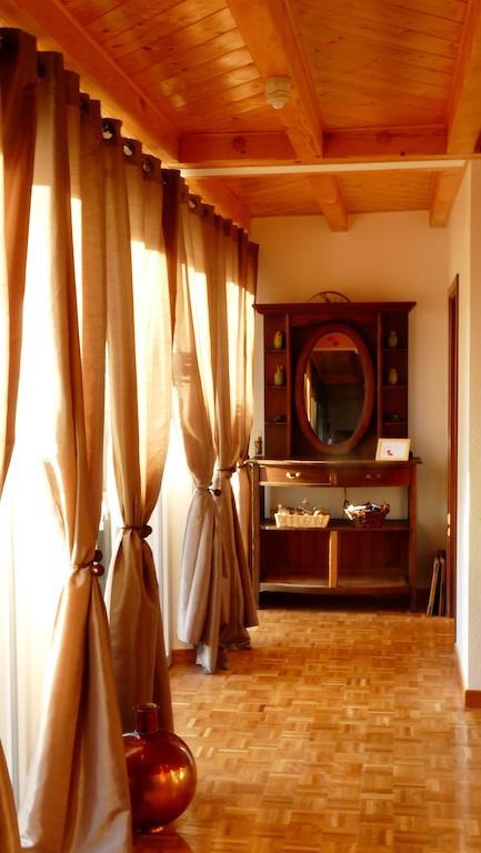 Fontaine  A L'Ancienne Grange - Chambres D'Hotes الغرفة الصورة